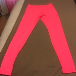 Lulu lemon bright/neon pink wonder under